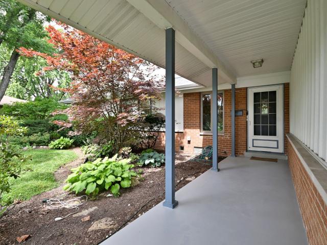 House for sale in Elk Grove Village, Illinois