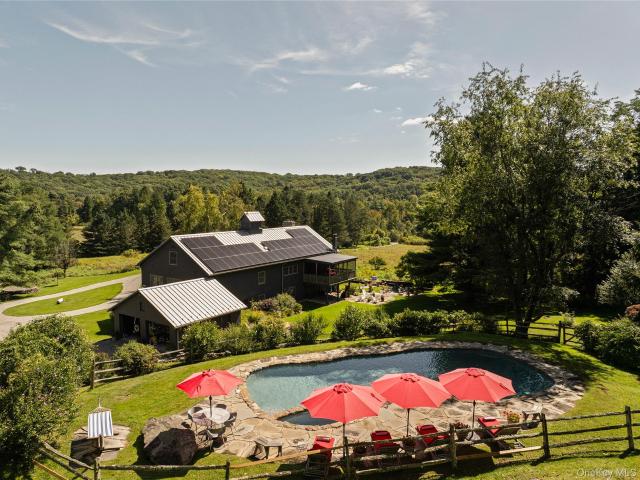 House for sale in Town of Pawling, Dutchess County