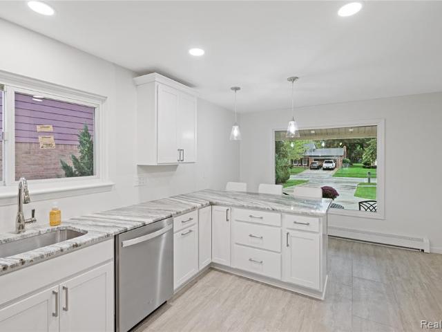 House for sale in Grosse Ile, Michigan