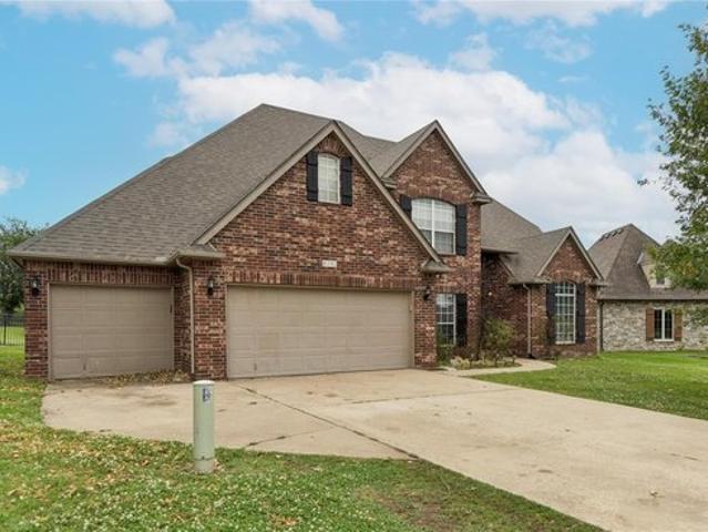 House for sale in Rogers, Oklahoma