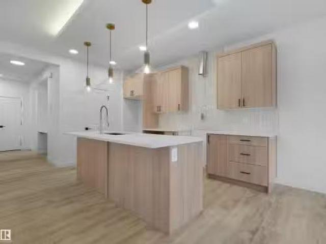 House for sale in Garneau, Edmonton