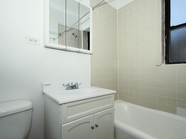 Apartment for rent in Chicago Park, Illinois