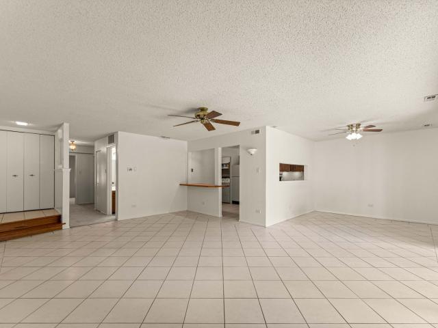 Condo for sale in Palos Hills, Illinois