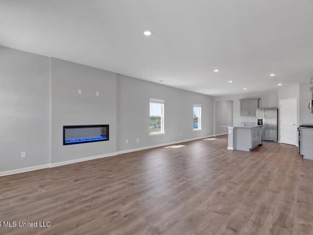 House for sale in Nesbit, Mississippi