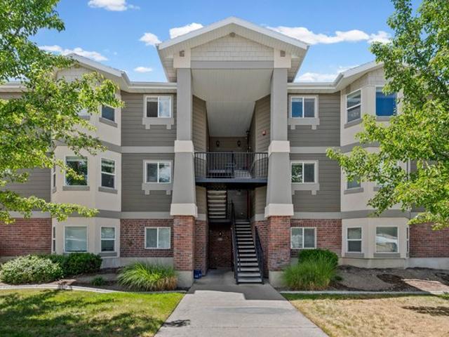 Condo for sale in Sandy, Utah
