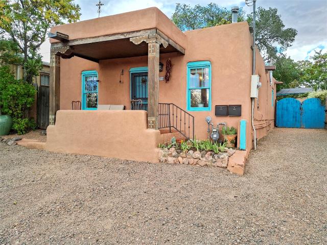 House for sale in Santa Fe, New Mexico