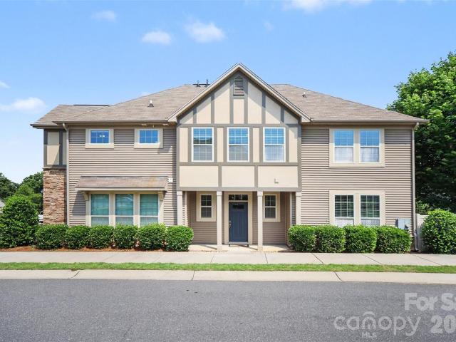 Townhouse for sale in Fort Mill, South Carolina