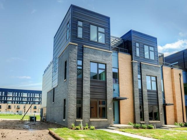 Townhouse for sale in Des Moines, Iowa
