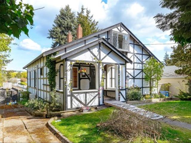 House for sale in Esquimalt, British Columbia