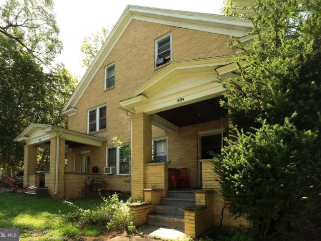 House for sale in Lemont, Pennsylvania
