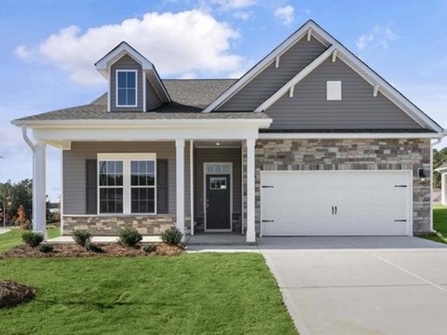 House for sale in Aberdeen, North Carolina