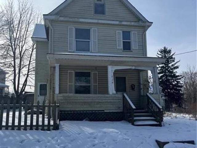 House for sale in New Castle, Pennsylvania