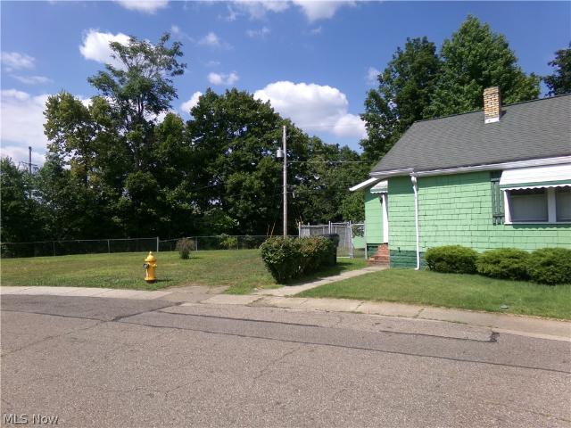 House for sale in Coshocton, Ohio