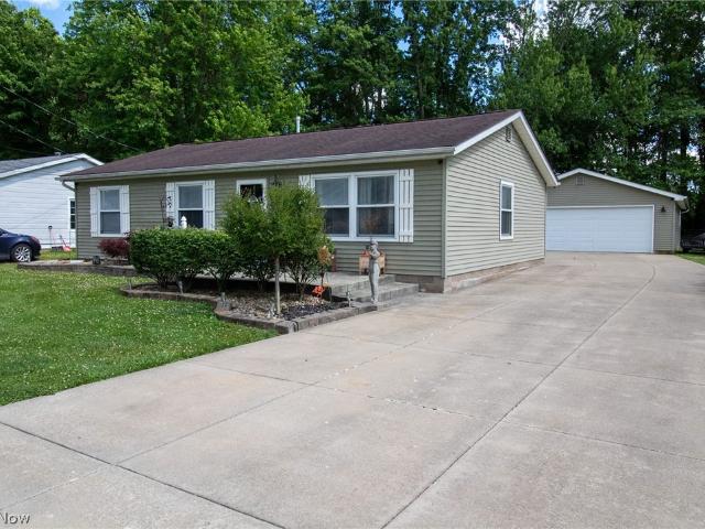 House for sale in Geneva, Ohio