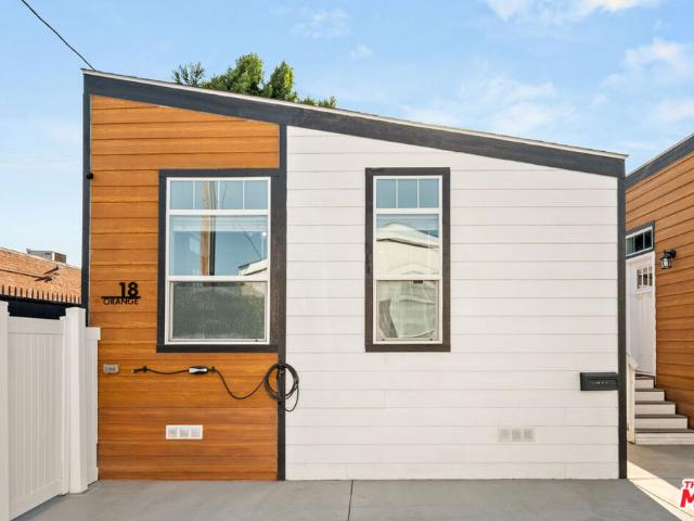 House for sale in Sun Valley, Los Angeles