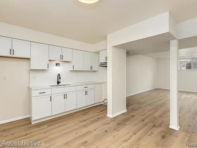 Condo for sale in Sterling Heights, Michigan