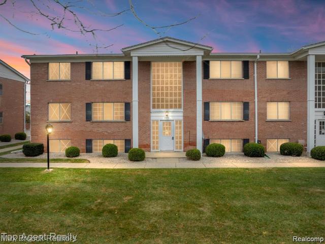 Condo for sale in Sterling Heights, Michigan