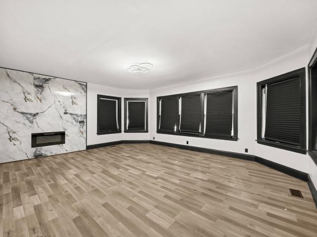 House for sale in Chicago Park, Illinois