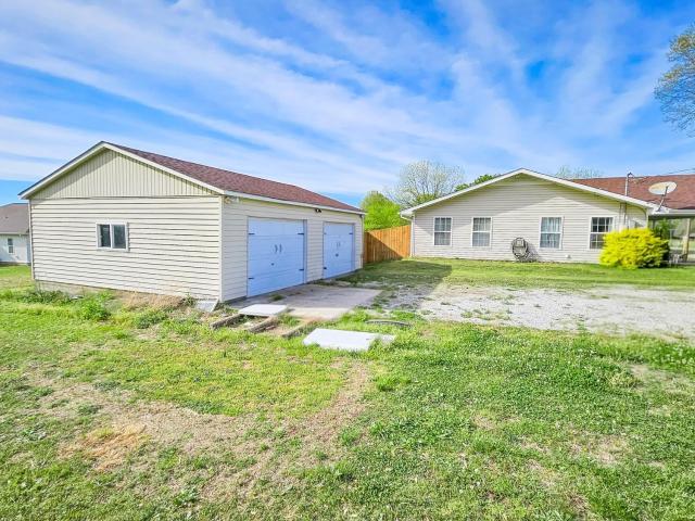 House for sale in Lexington, Alabama