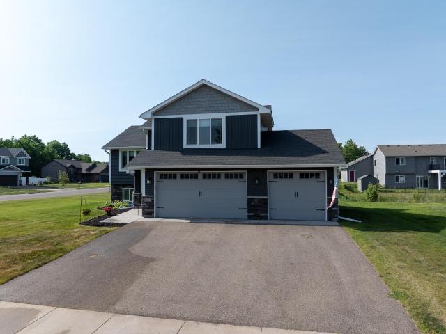 House for sale in North Branch, Chisago County