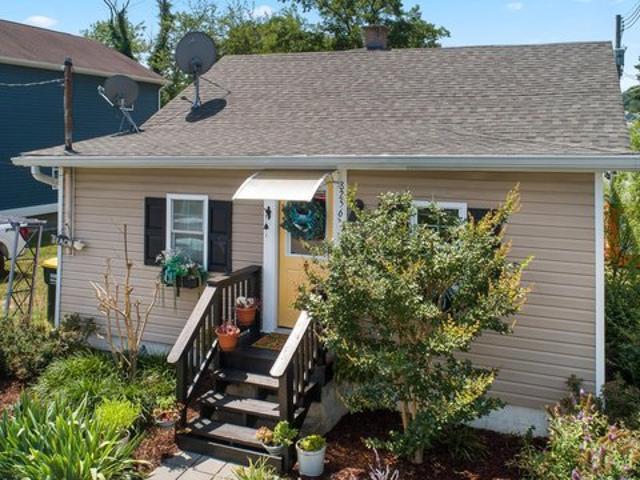 House for sale in Chesapeake Beach, Maryland