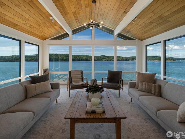 House for sale in Eastsound, Washington