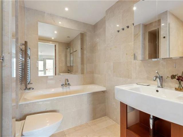 Apartment for sale in Bluebell, North Tipperary