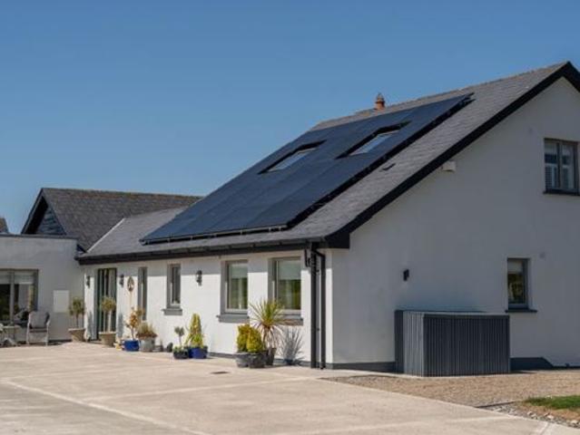 Detached House for sale in Loch Garman, North Tipperary