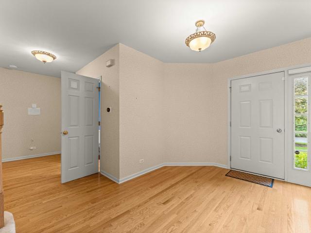 Townhouse for sale in Libertyville, Illinois