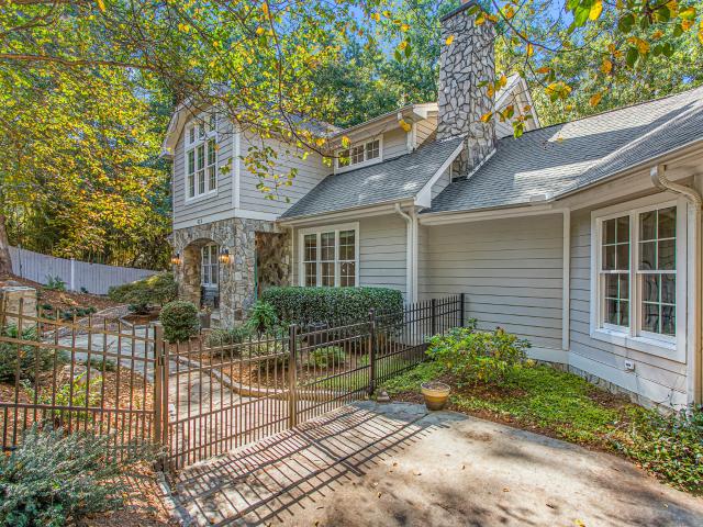 House for sale in Baby Hollow, Chapel Hill
