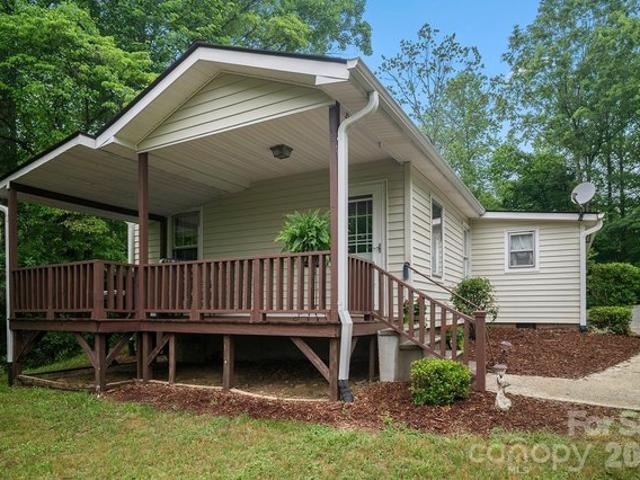 House for sale in Flat Rock, Henderson County