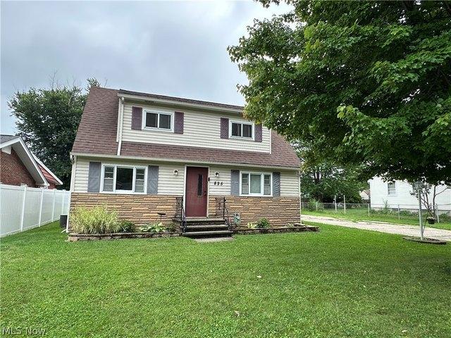 House for sale in Sheffield Lake, Ohio