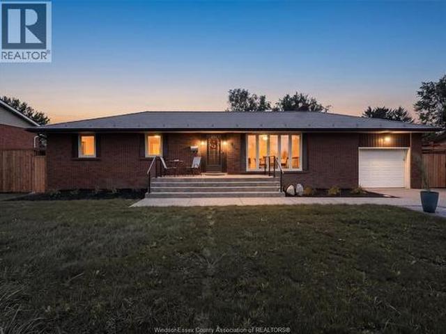 House for sale in Malden, Lasalle