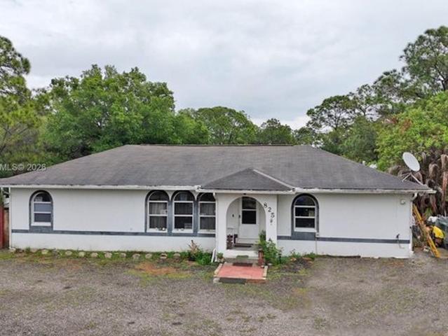 House for sale in Clewiston, Florida