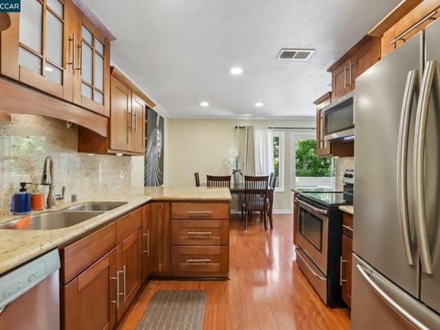 Condo for sale in Concord, California