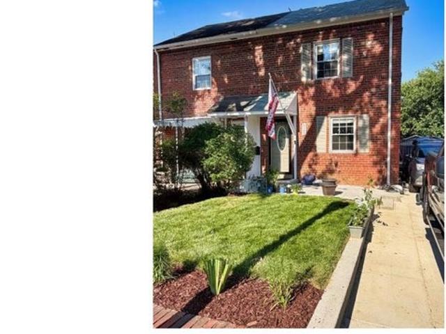 Townhouse for sale in Virginia