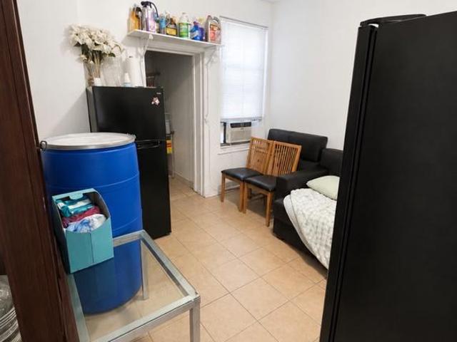 Townhouse for sale in Camden, New Jersey