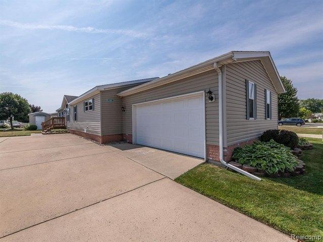 House for sale in Dundee, Michigan