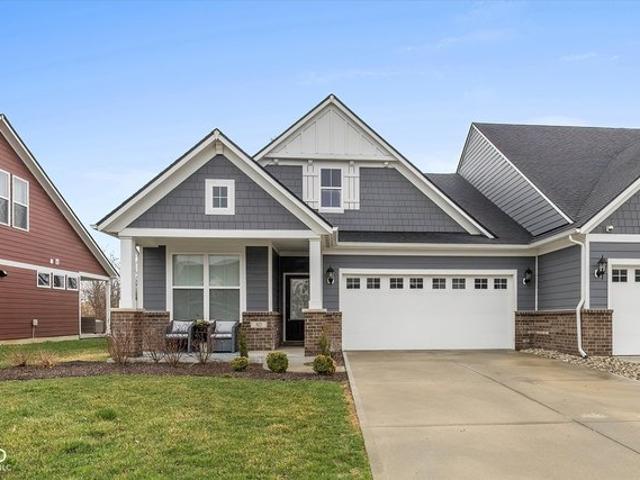 Condo for sale in Avon, Indiana