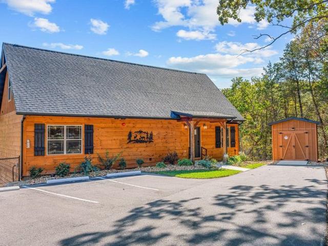 House for sale in Hollister, Taney County