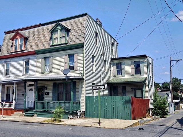 Townhouse for sale in Lebanon, Pennsylvania