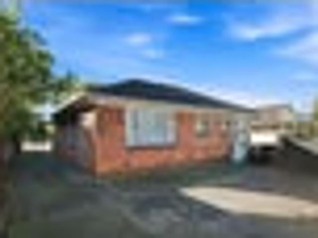 House for sale in Weymouth, Manurewa