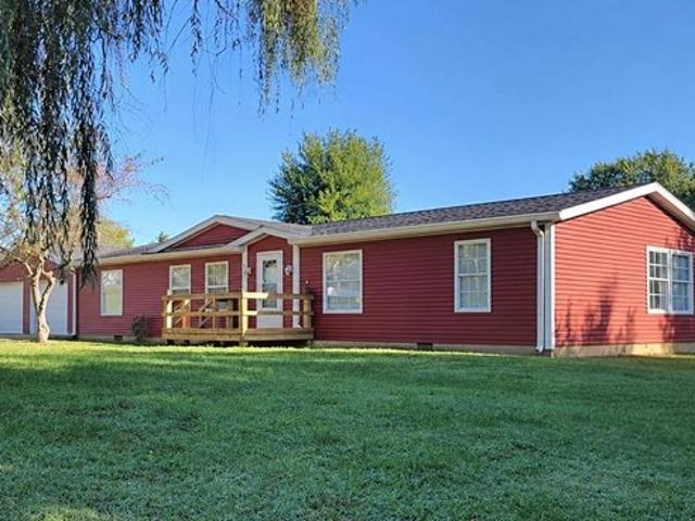 House for sale in Dugger, Indiana