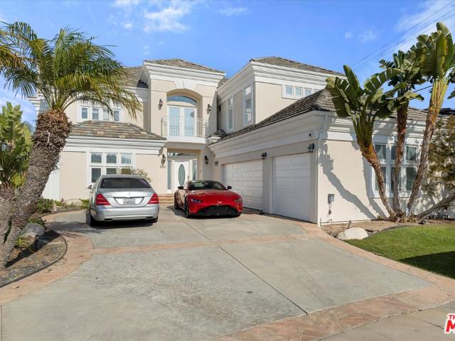 House for sale in Canoga Park, California