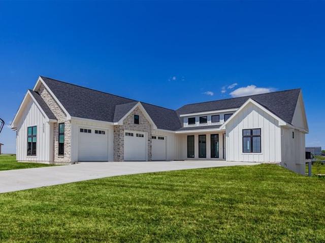 House for sale in West Des Moines, Iowa