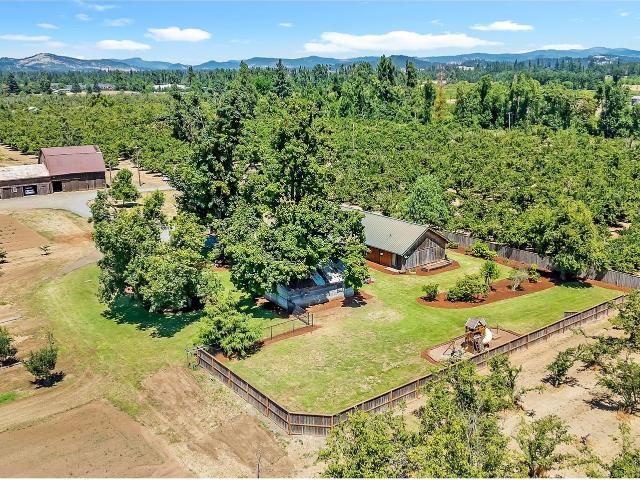 House for sale in Creswell