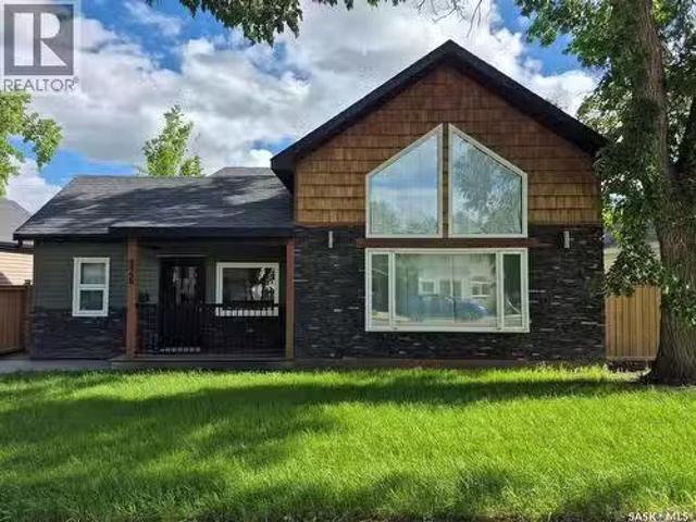House for sale in Elmwood, Swift Current