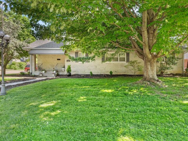 House for sale in Phelps Grove/University Heights, Springfield