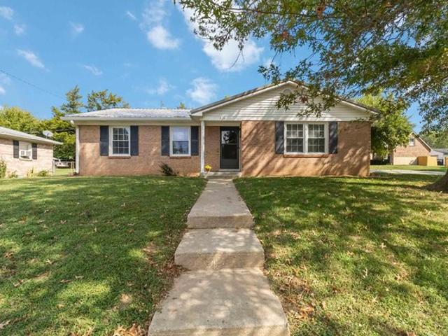 House for sale in Versailles, Kentucky