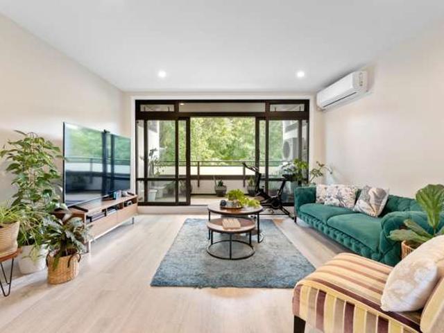 Townhouse for sale in Balmoral